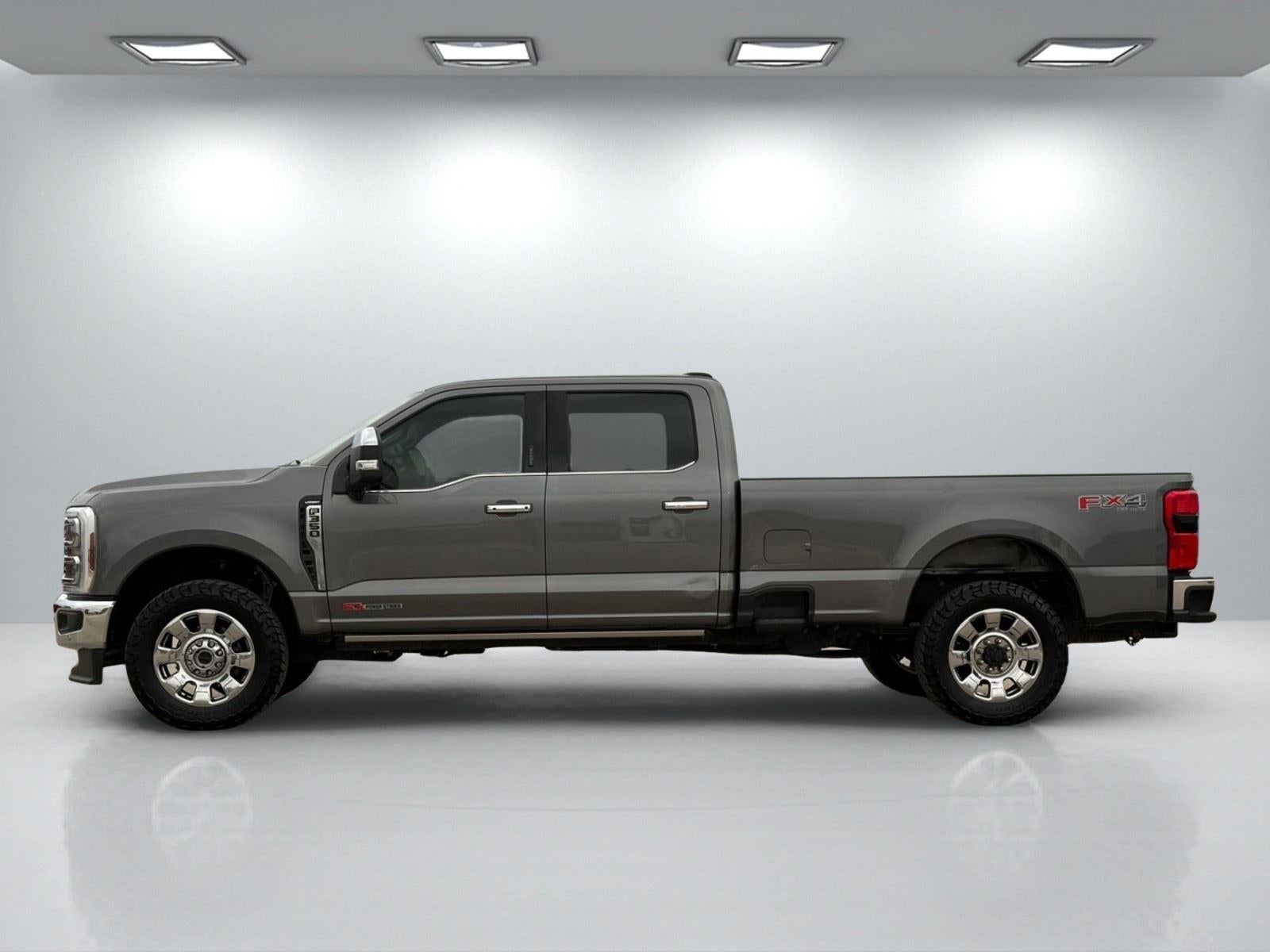 2024 Ford Super Duty F-350 SRW LARIAT