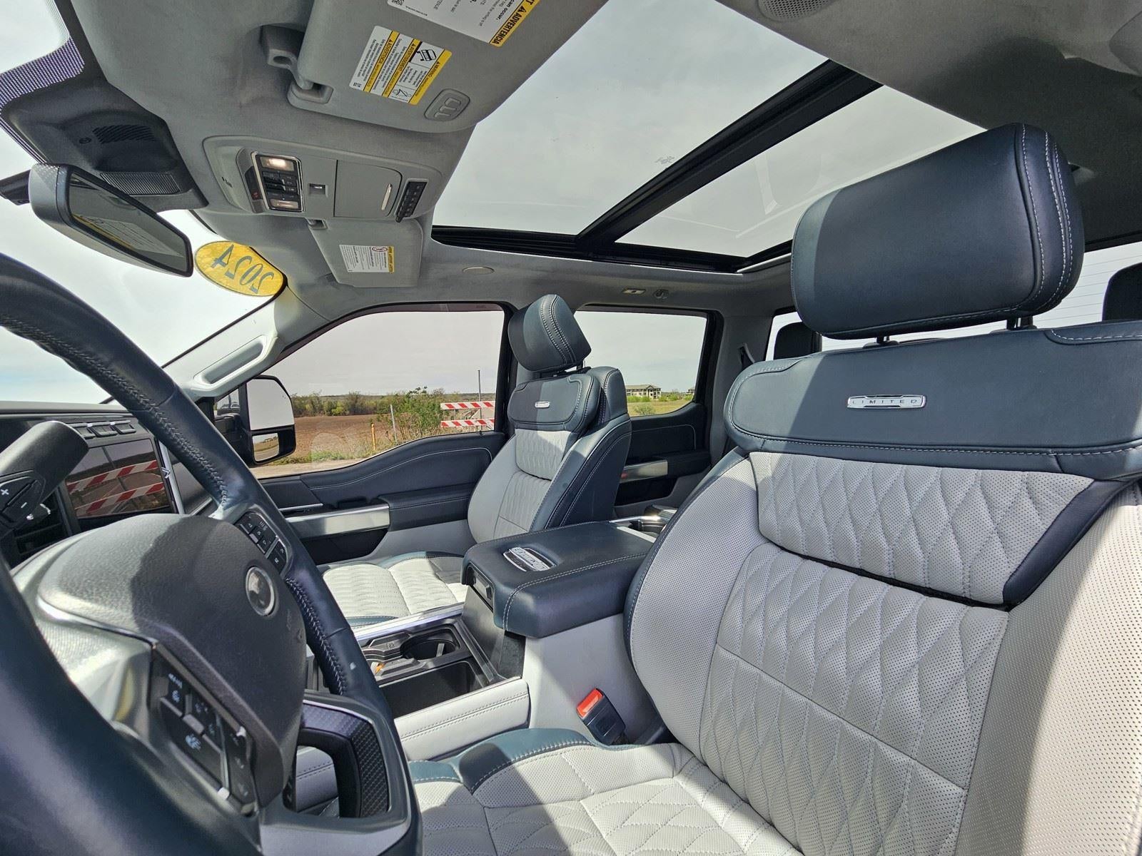 2024 Ford Super Duty F-350 SRW Limited