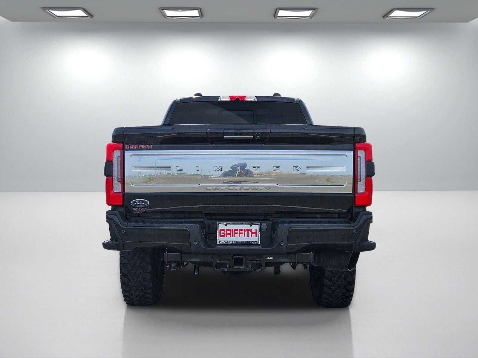 2024 Ford Super Duty F-350 SRW Limited