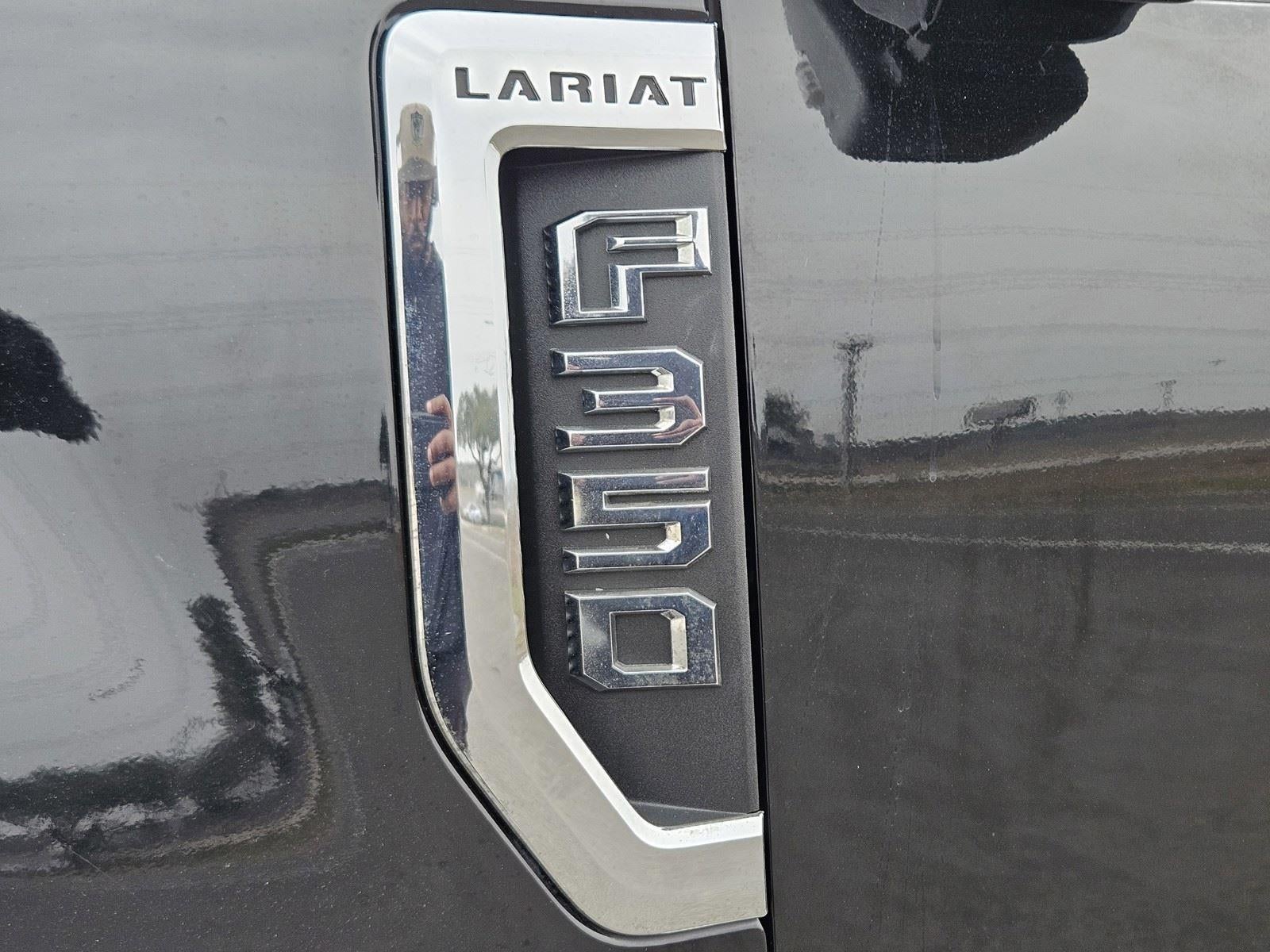 2022 Ford Super Duty F-350 SRW LARIAT