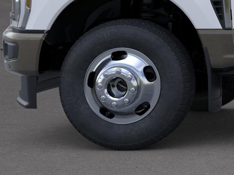 2026 Ford Super Duty F-350 DRW XL 4WD Crew Cab 8' Box