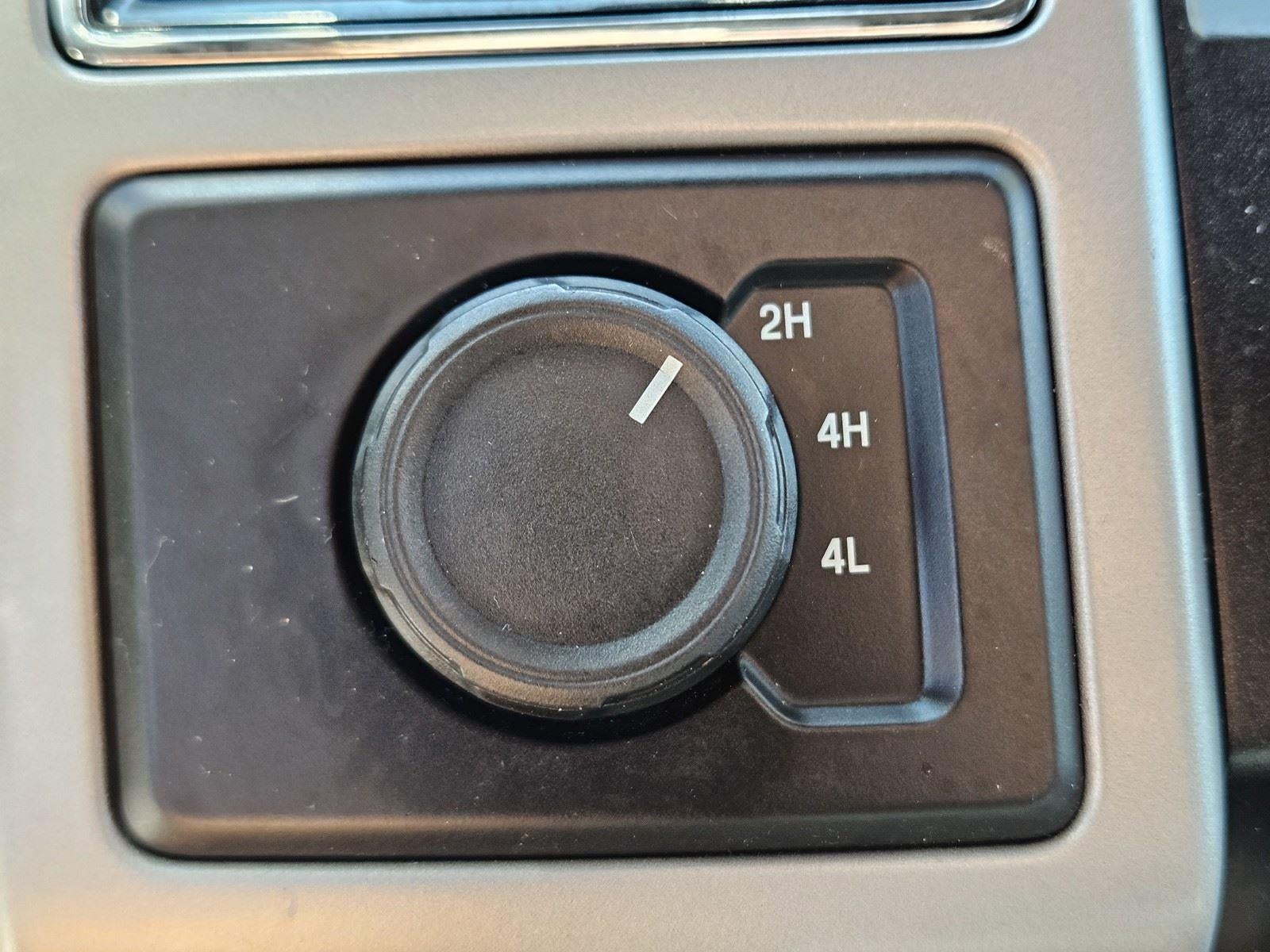 2019 Ford Super Duty F-350 DRW LARIAT