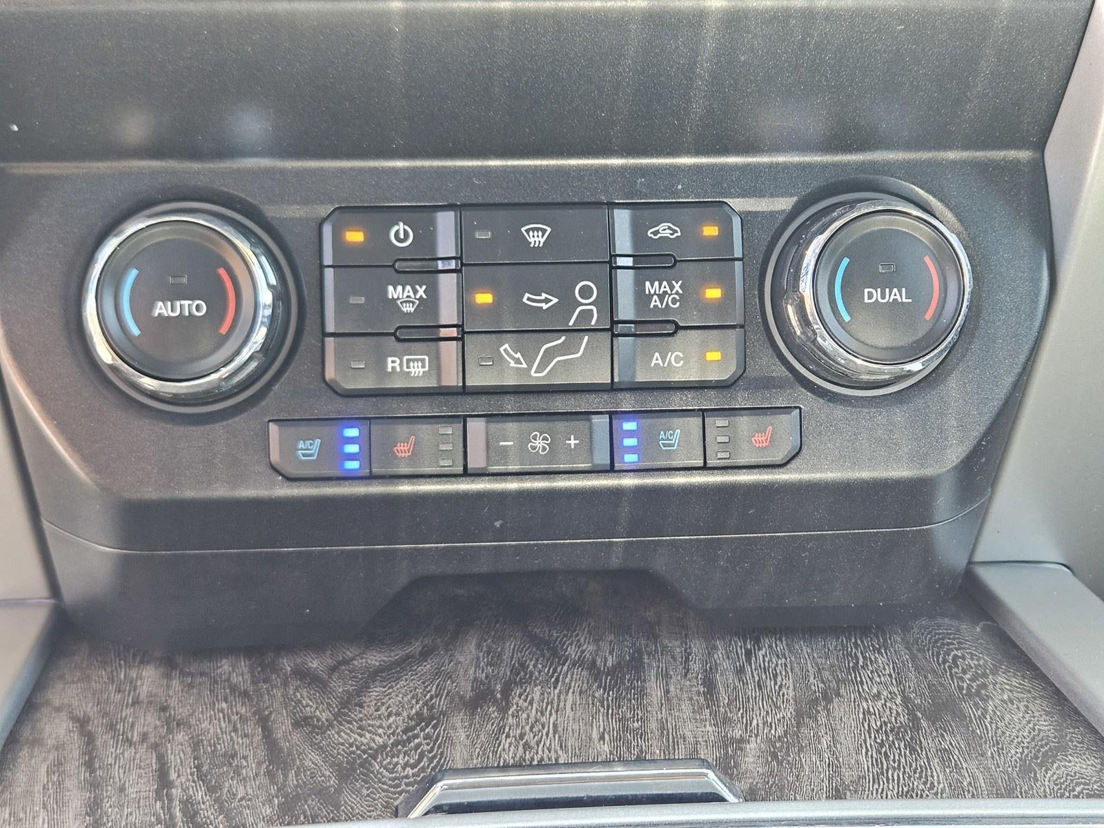 2019 Ford Super Duty F-350 DRW LARIAT