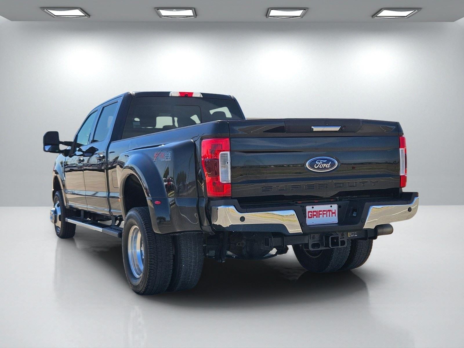 2019 Ford Super Duty F-350 DRW LARIAT
