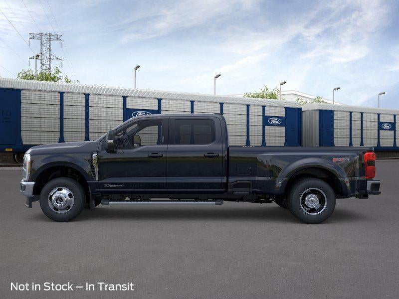 2026 Ford Super Duty F-350 DRW LARIAT