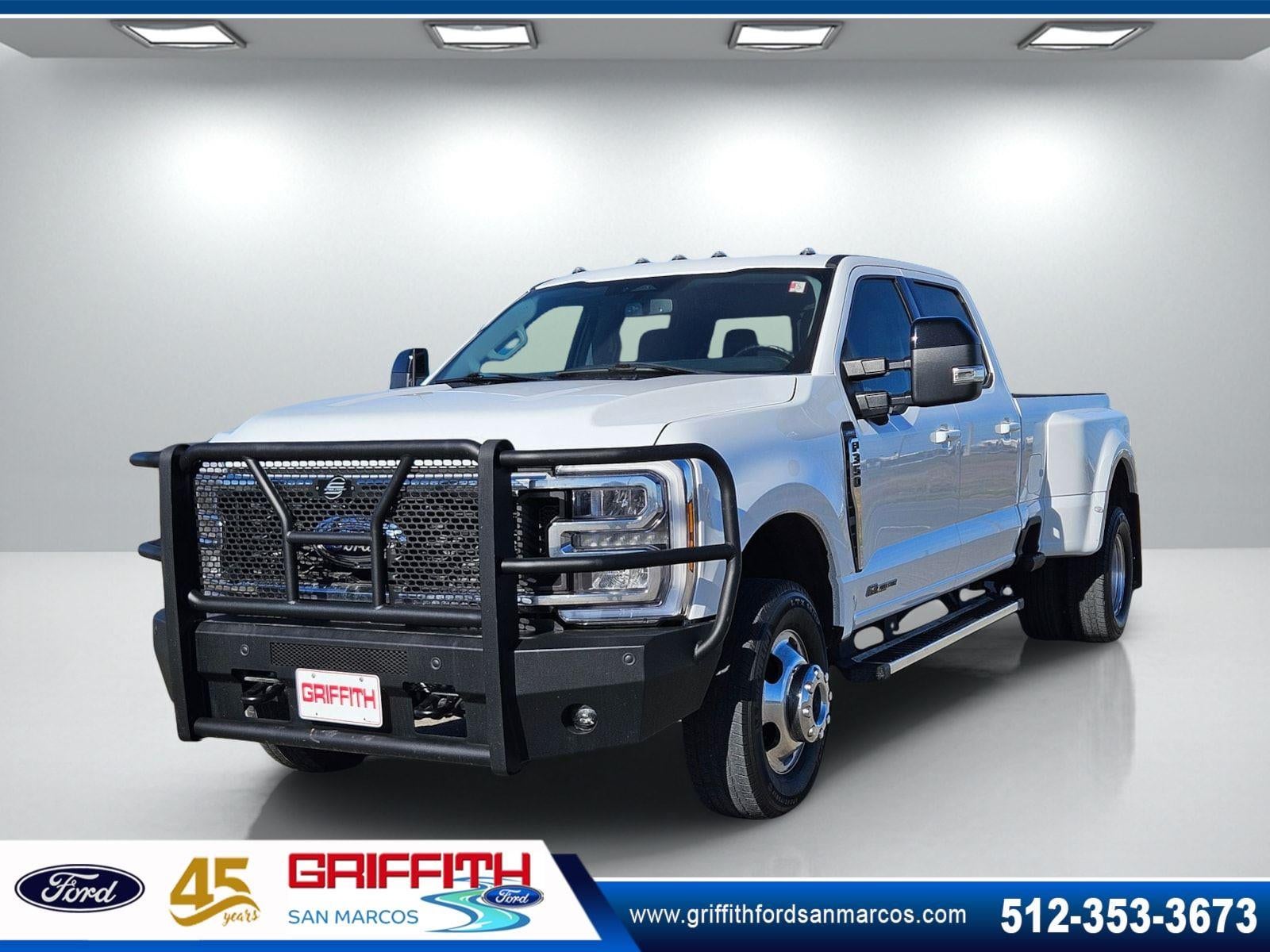 2024 Ford Super Duty F-350 DRW LARIAT
