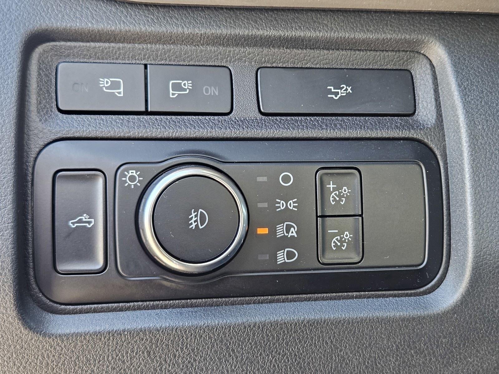 2024 Ford Super Duty F-350 DRW LARIAT