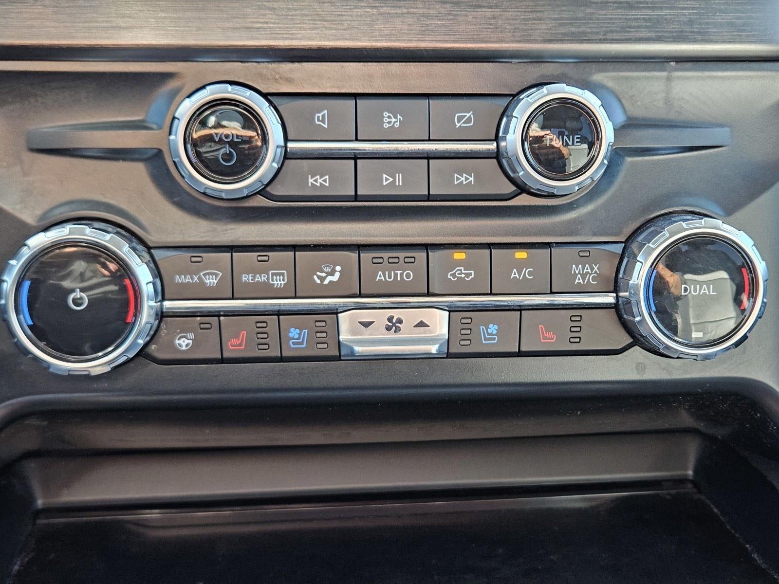 2024 Ford Super Duty F-350 DRW LARIAT