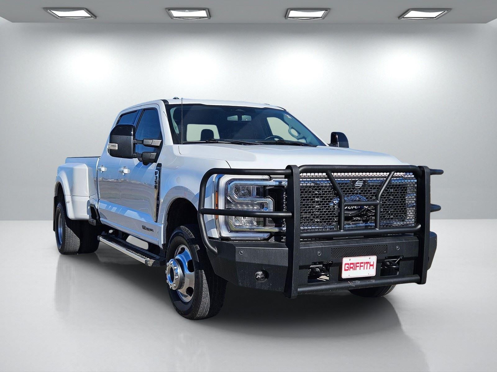 2024 Ford Super Duty F-350 DRW LARIAT