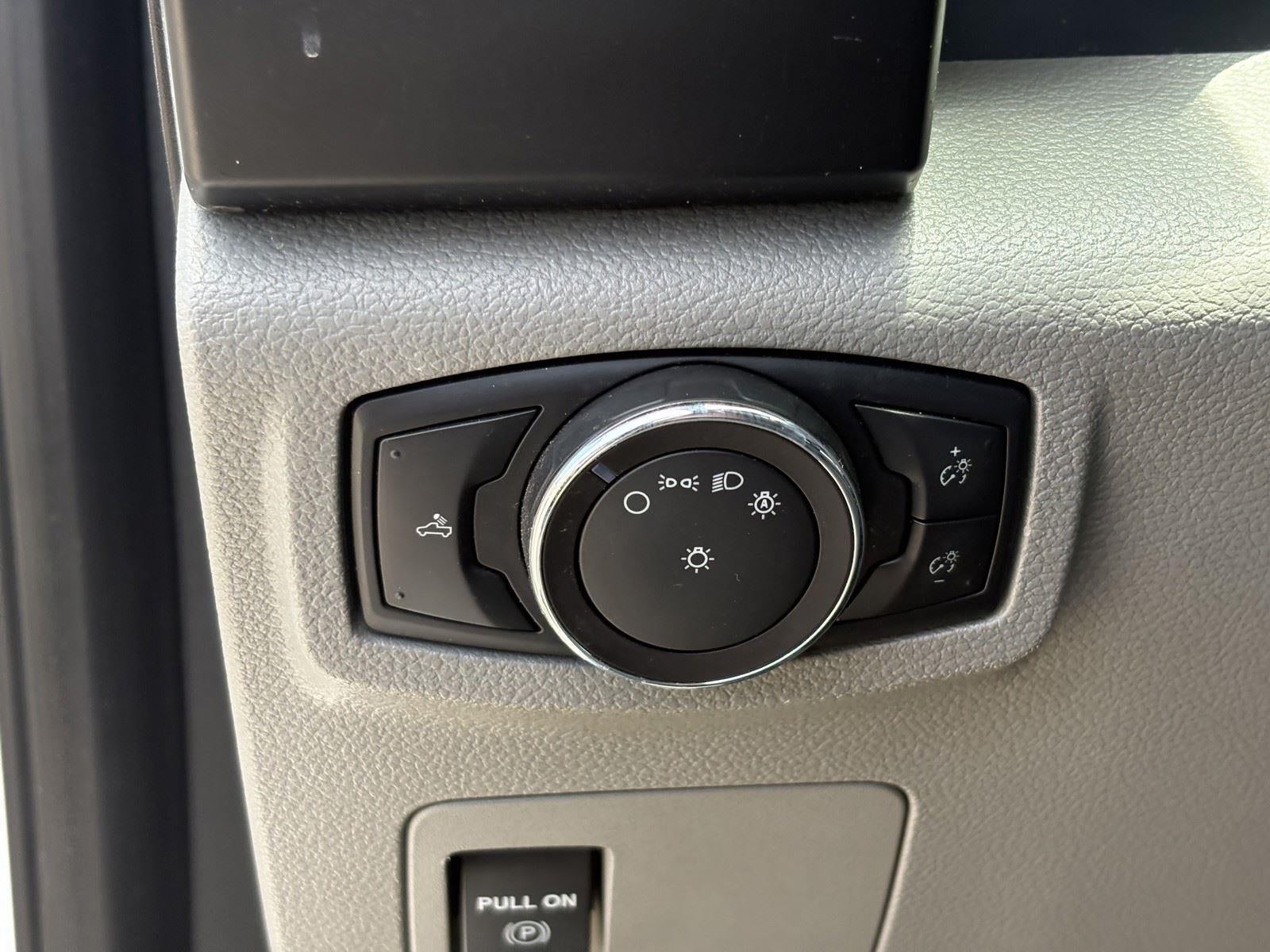 2018 Ford F-150 XL 4WD SuperCrew 5.5' Box