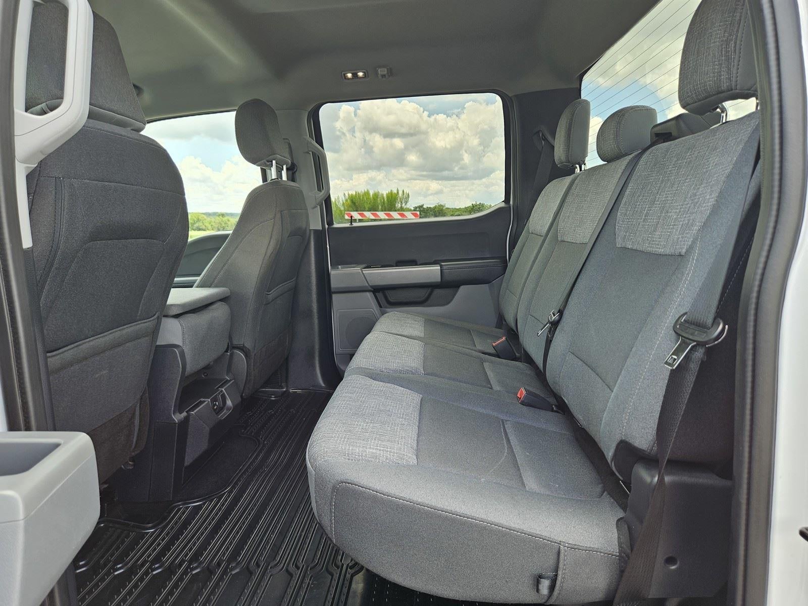 2022 Ford F-150 XL 4WD SuperCrew 5.5' Box