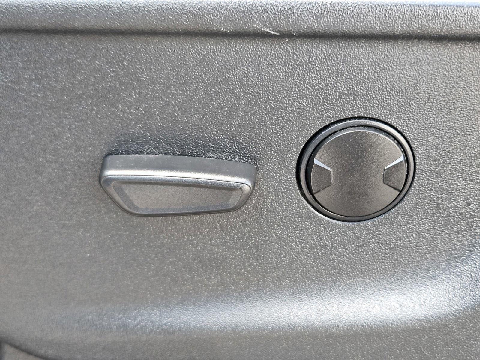 2022 Ford F-150 XL 4WD SuperCrew 5.5' Box