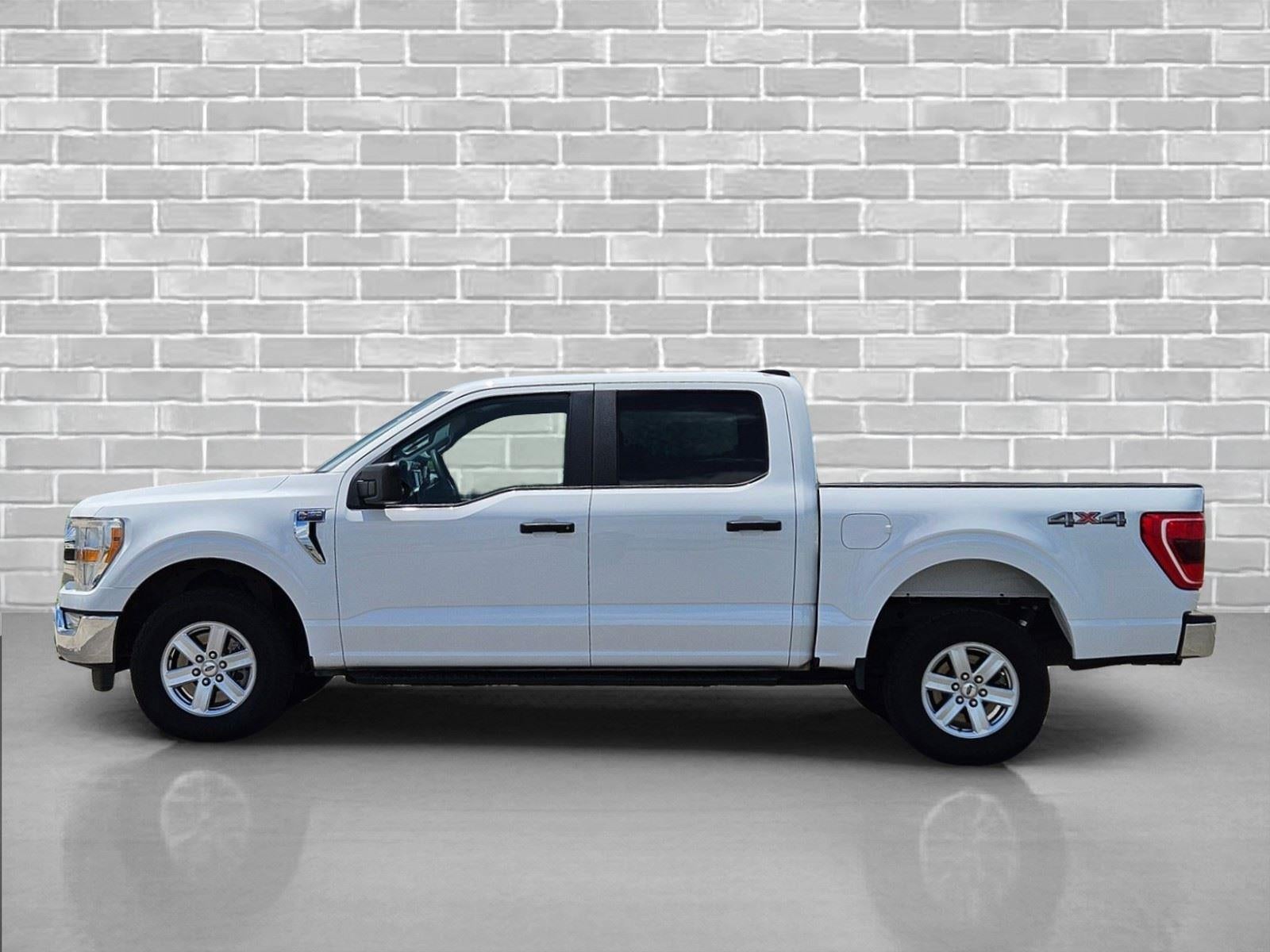 2022 Ford F-150 XL 4WD SuperCrew 5.5' Box