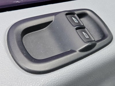 2019 Ford Transit Van T-250 148 Low Rf 9000 GVWR Swing-Out RH Dr