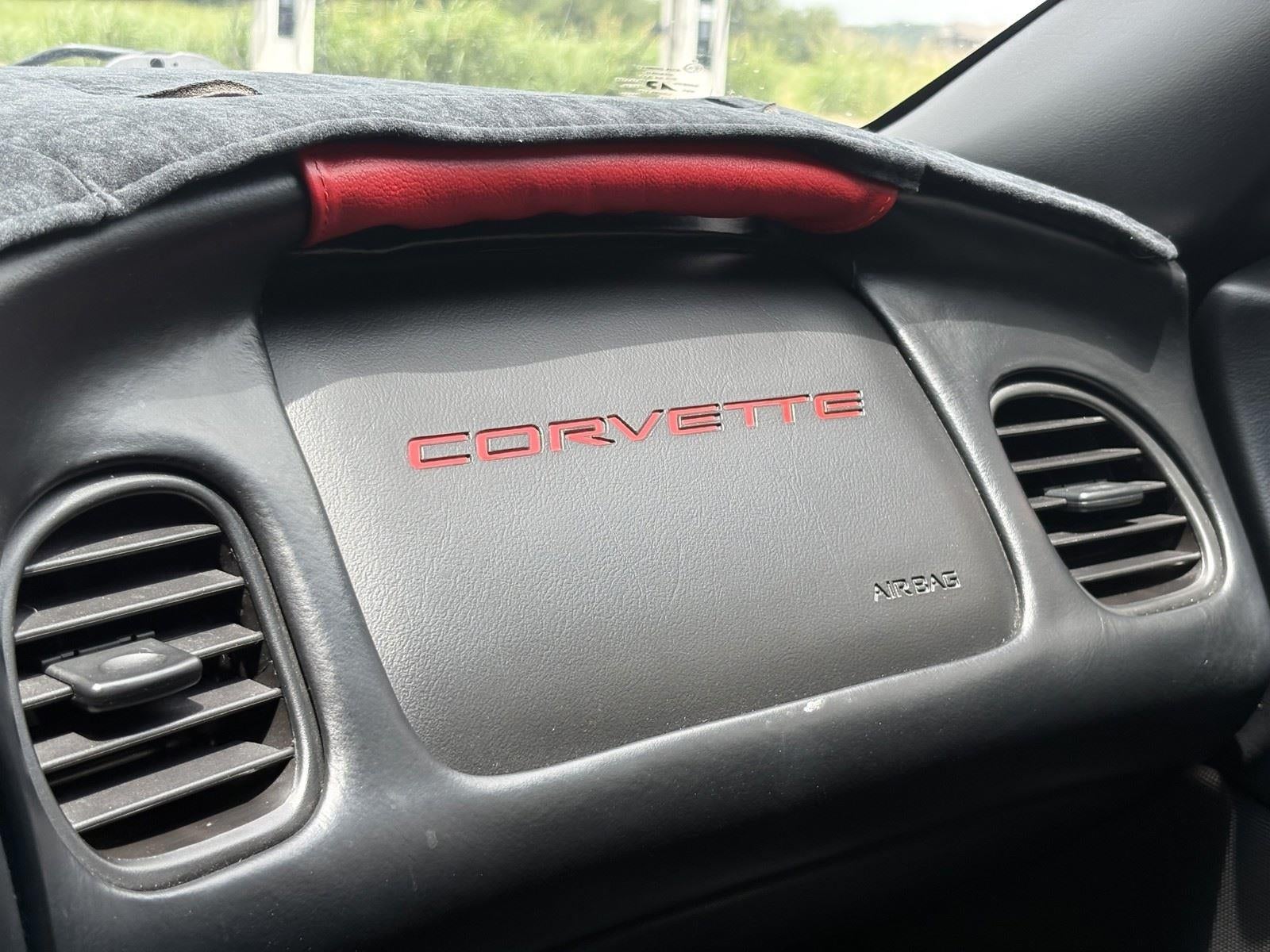 2003 Chevrolet Corvette 2dr Cpe