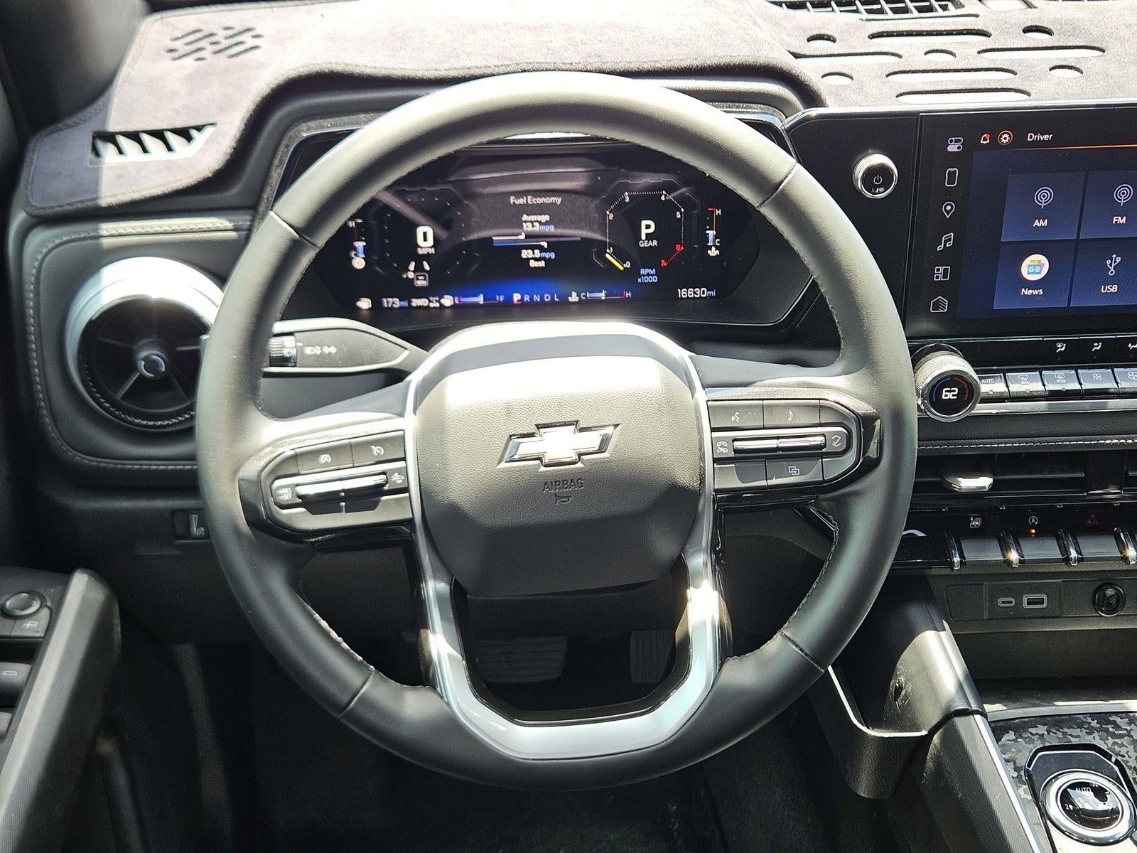 2024 Chevrolet Colorado 4WD LT