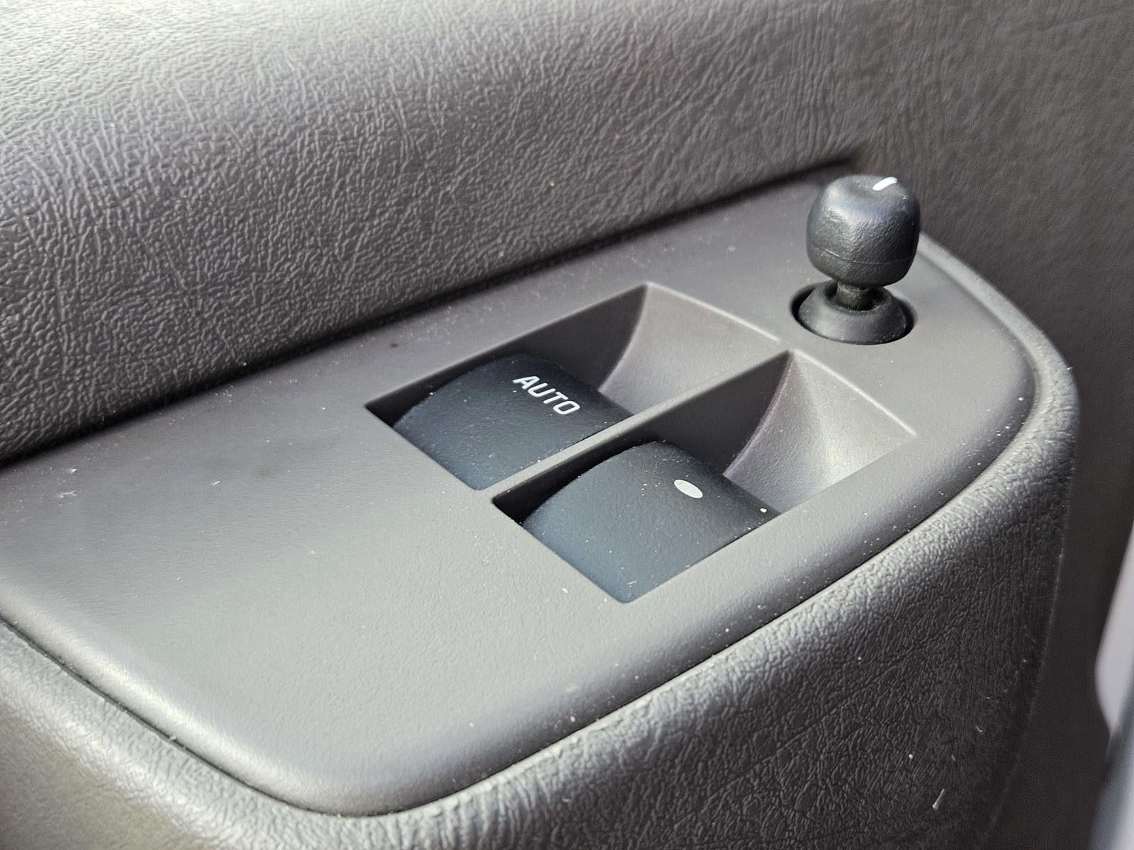 2024 Chevrolet Express Cargo Van RWD 2500 135