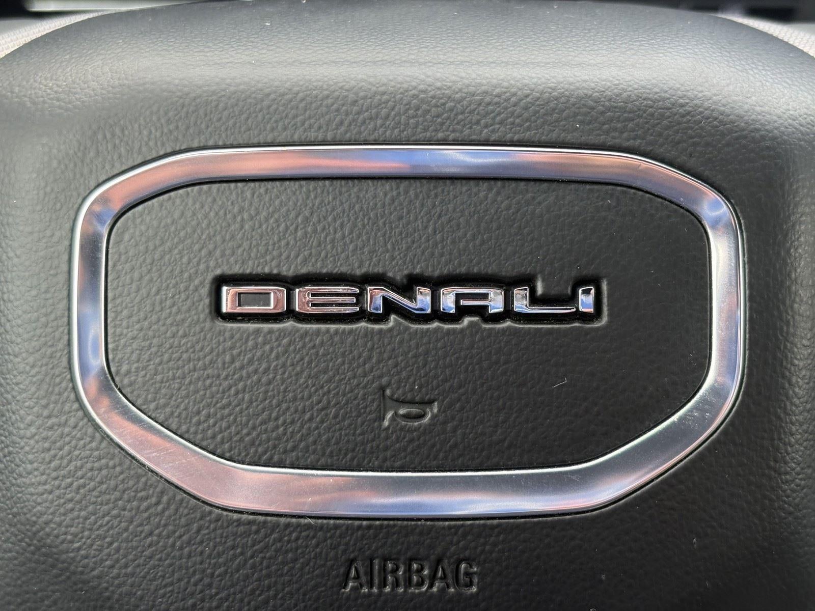 2023 GMC Yukon XL Denali