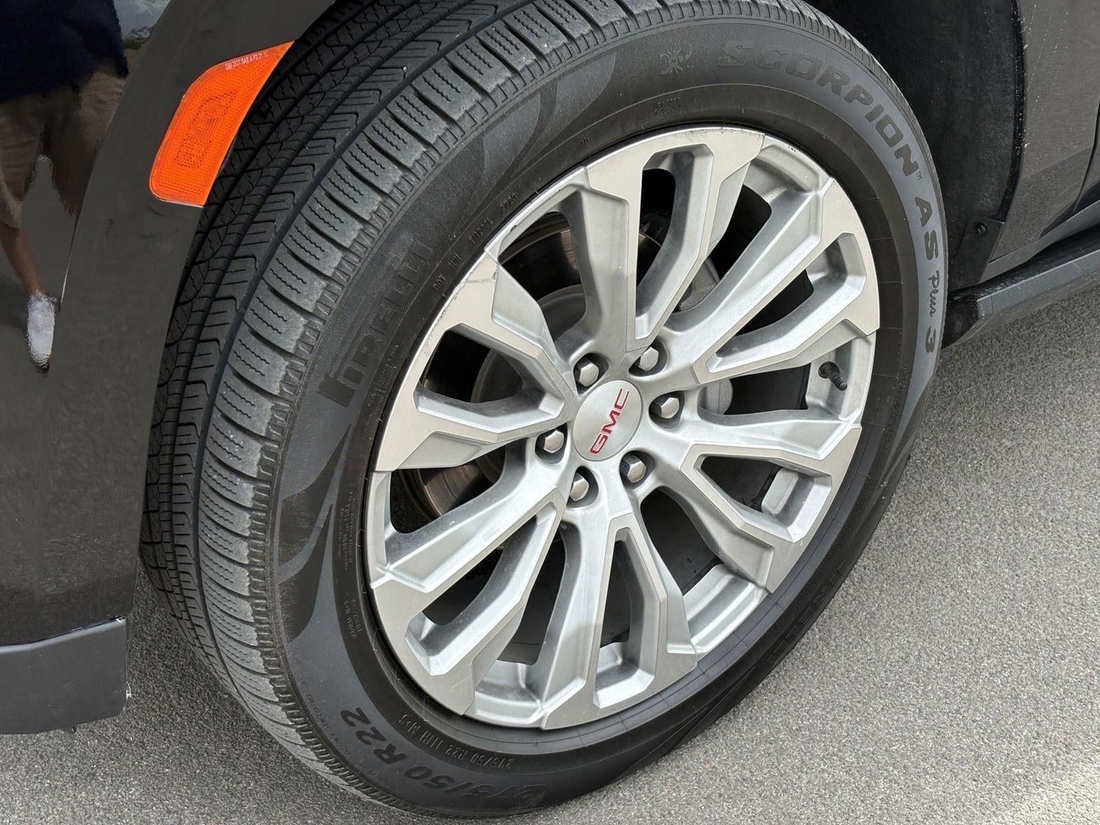 2023 GMC Yukon XL Denali