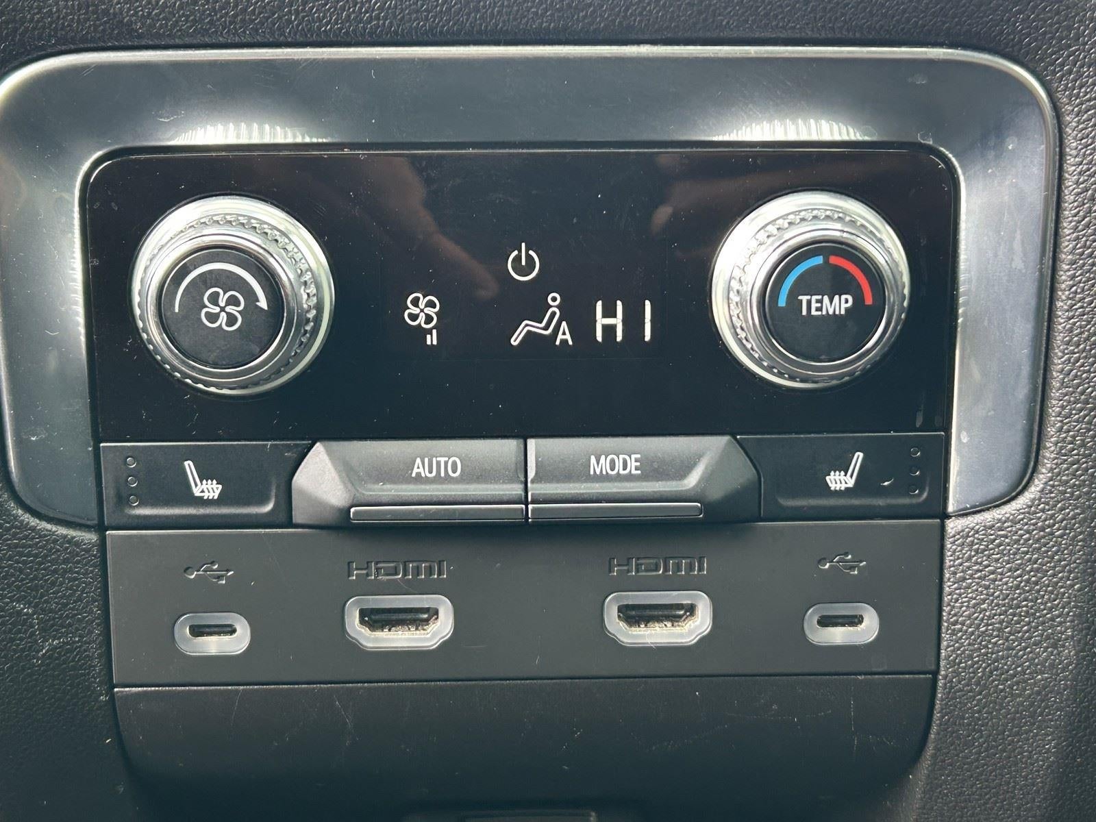 2021 GMC Yukon XL AT4