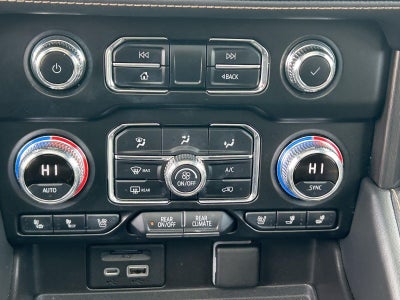 2021 GMC Yukon XL AT4