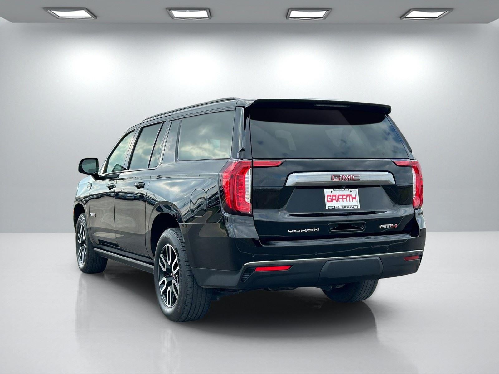 2021 GMC Yukon XL AT4