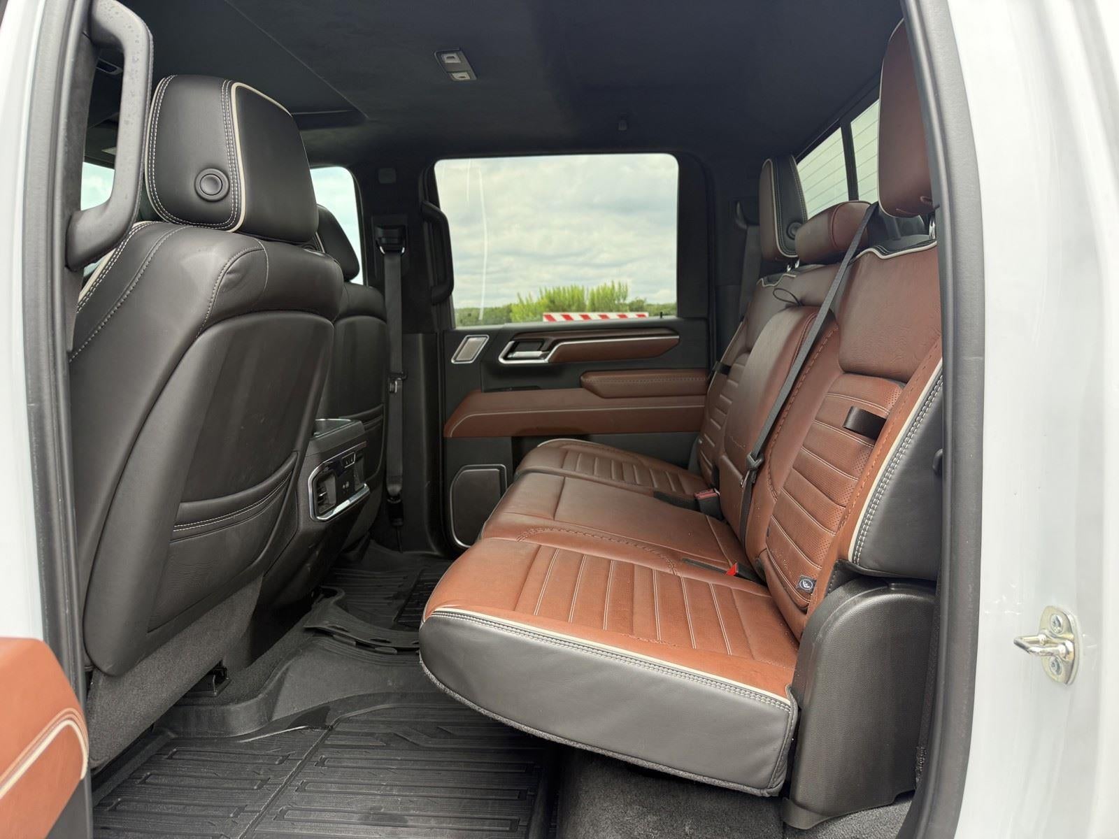 2025 GMC Sierra 3500HD Denali Ultimate