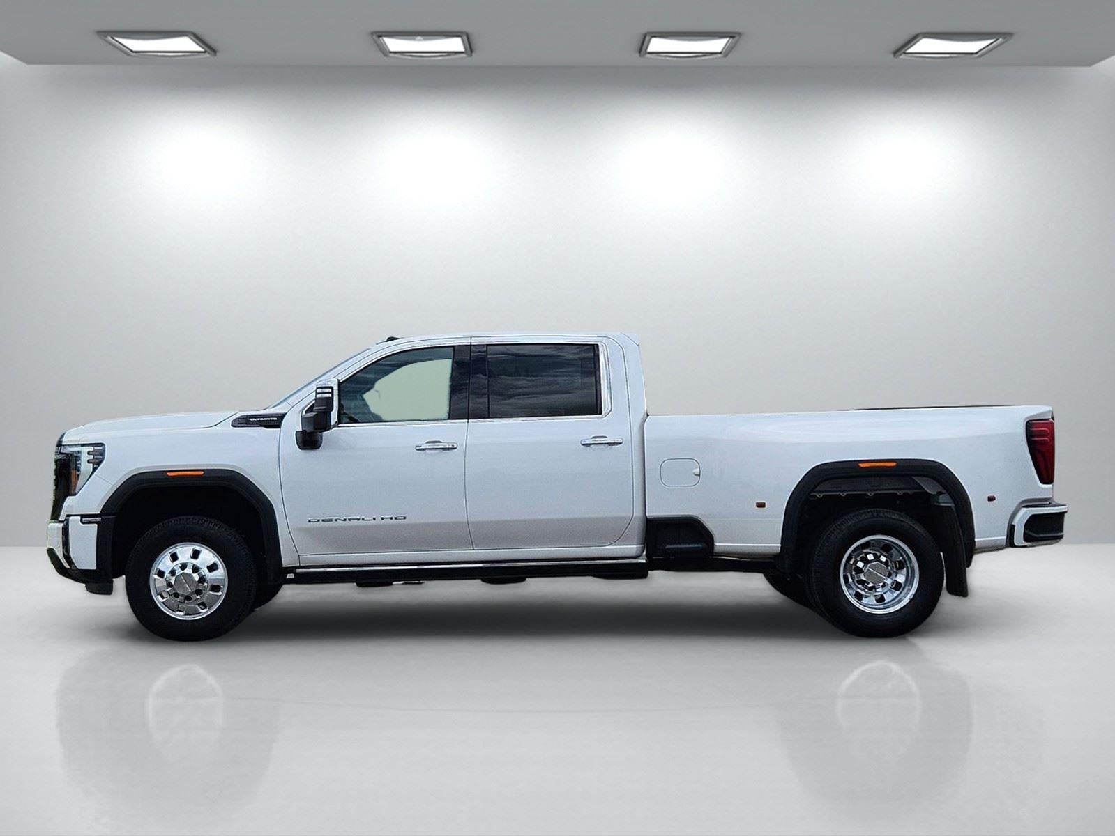 2025 GMC Sierra 3500HD Denali Ultimate
