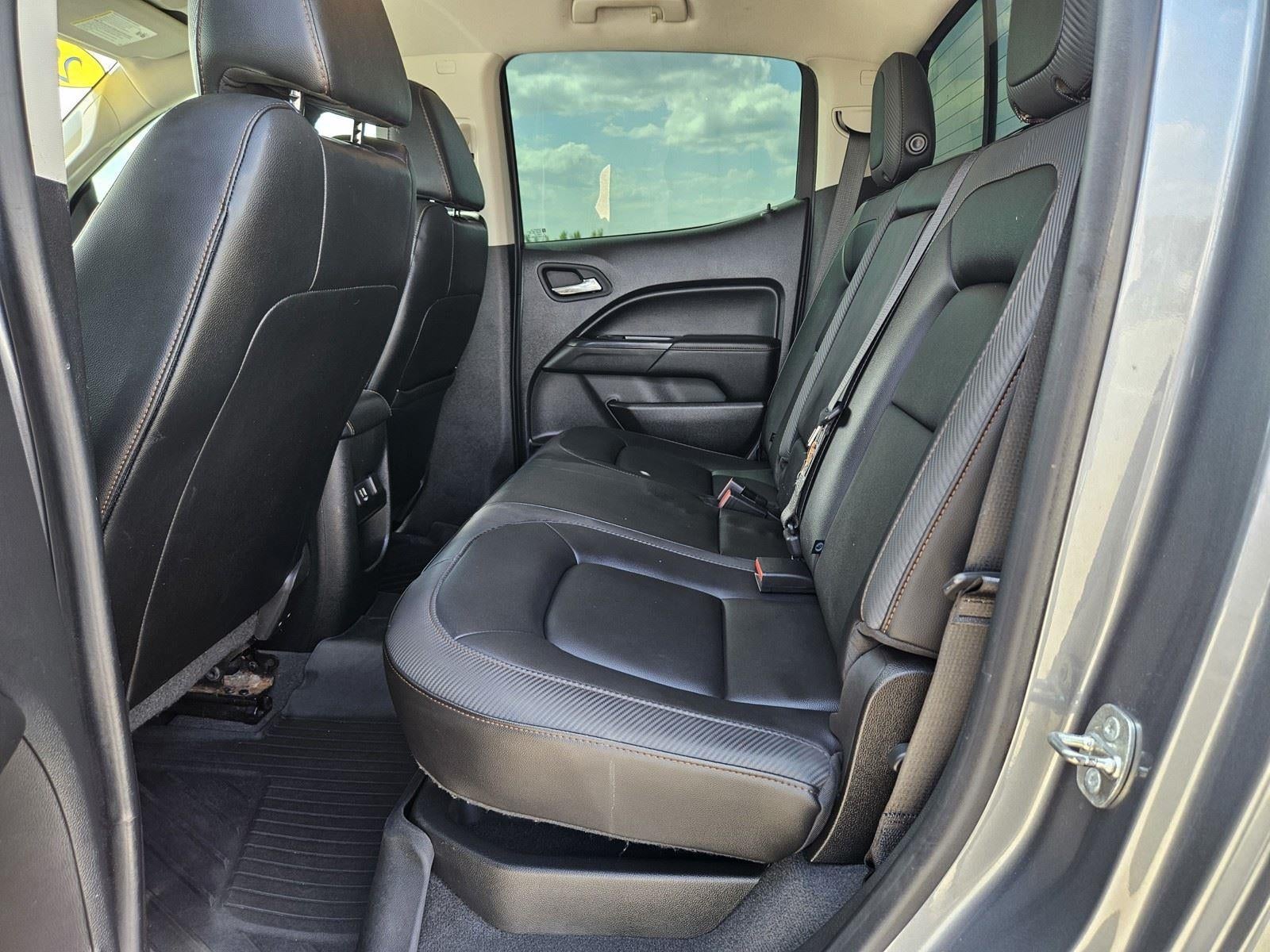 2022 GMC Canyon 4WD AT4 w/Leather