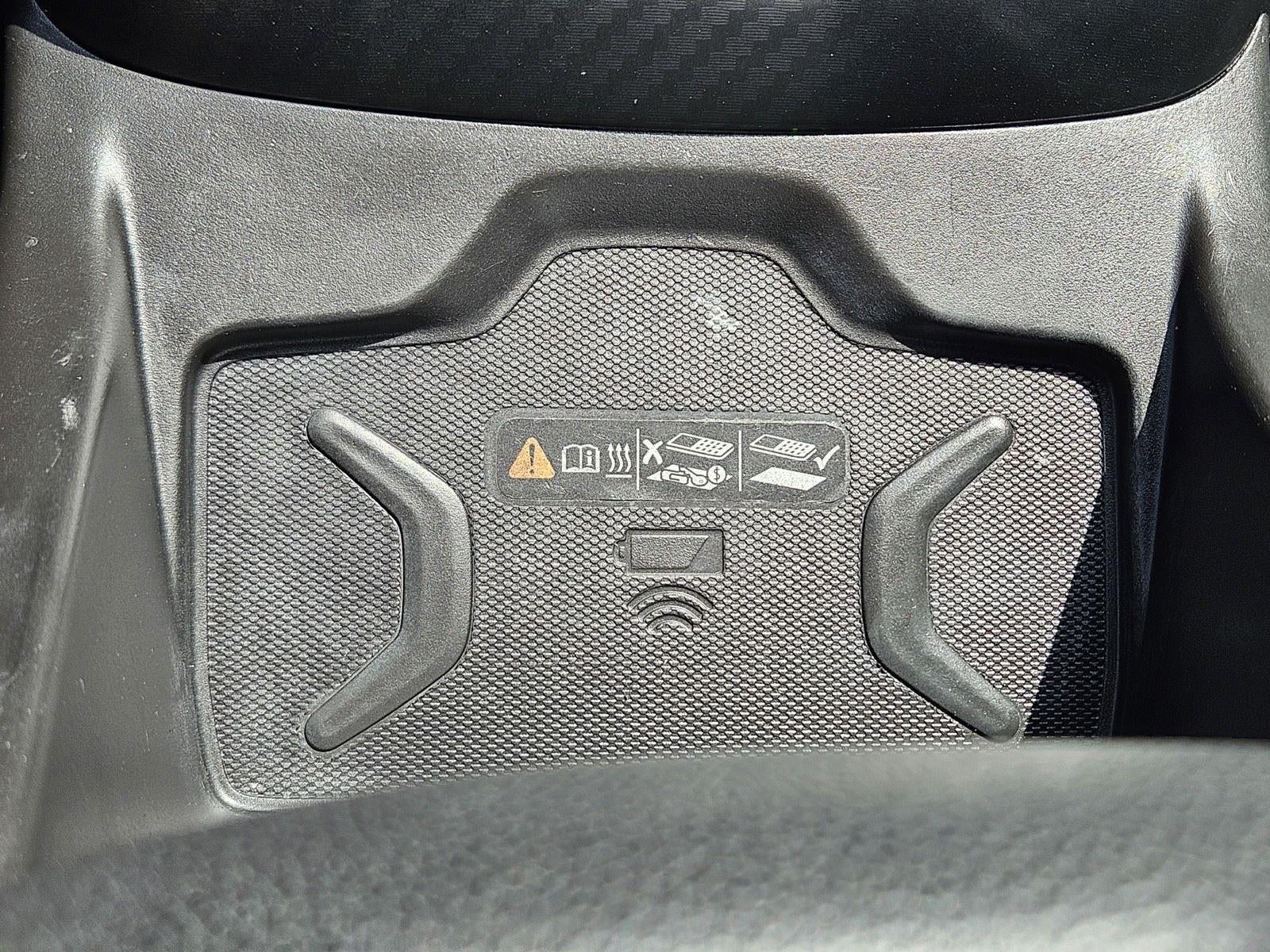 2022 GMC Canyon 4WD AT4 w/Leather