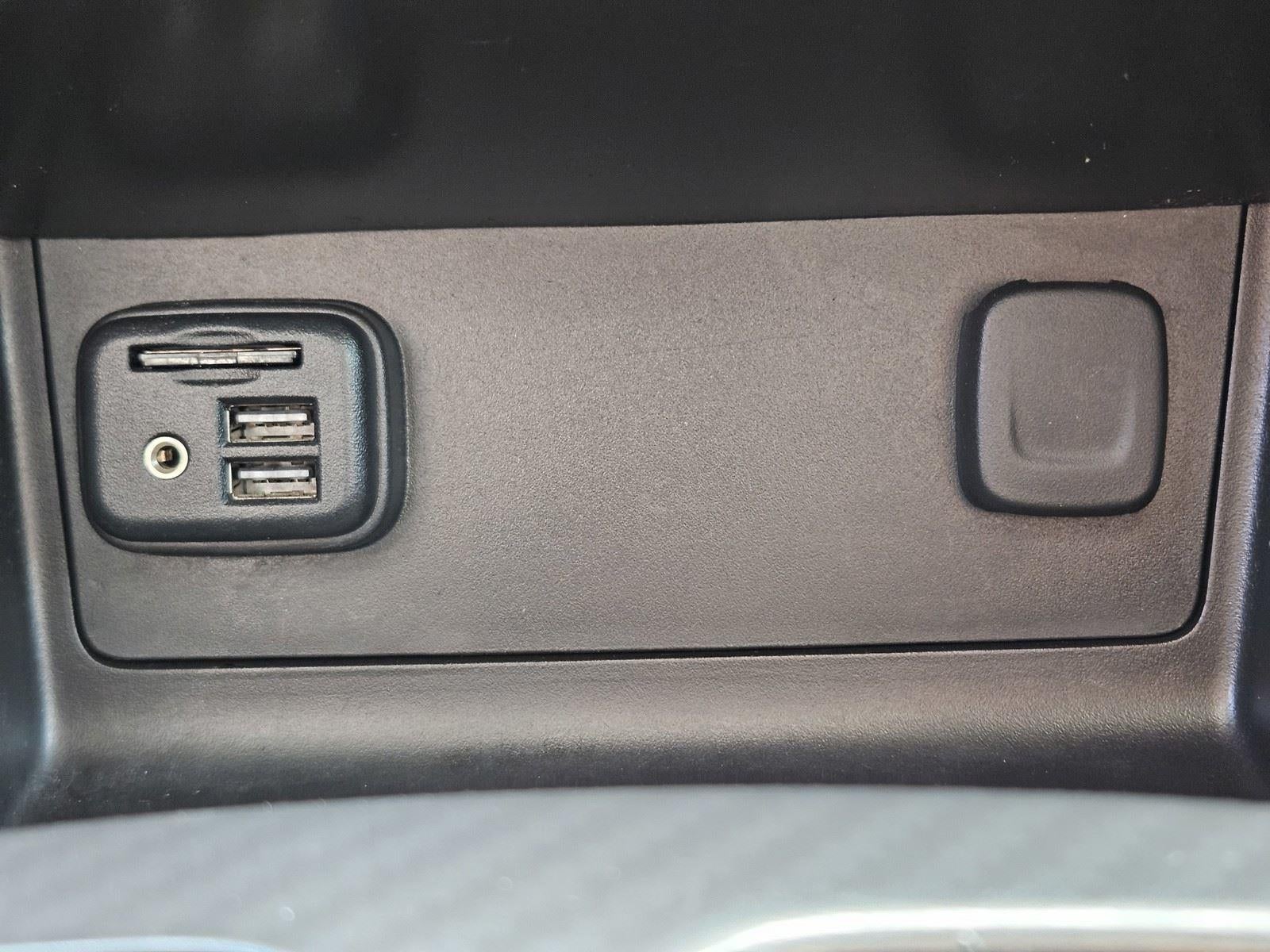 2022 GMC Canyon 4WD AT4 w/Leather