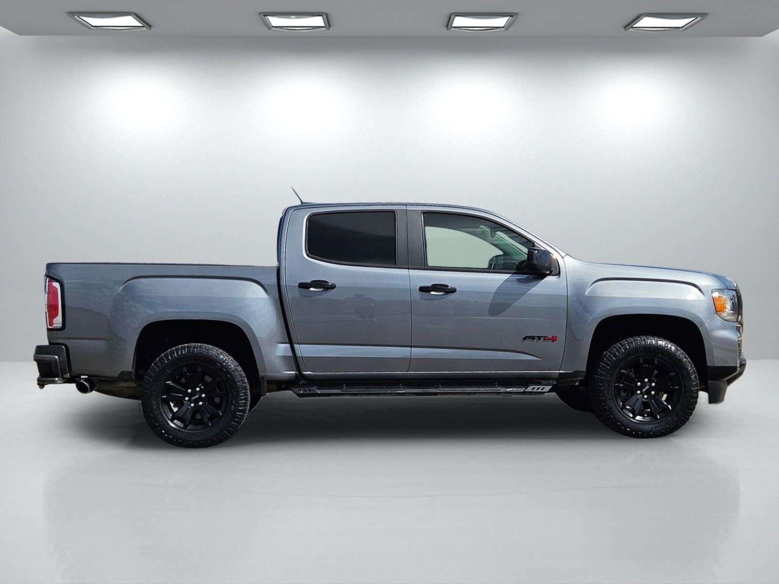 2022 GMC Canyon 4WD AT4 w/Leather