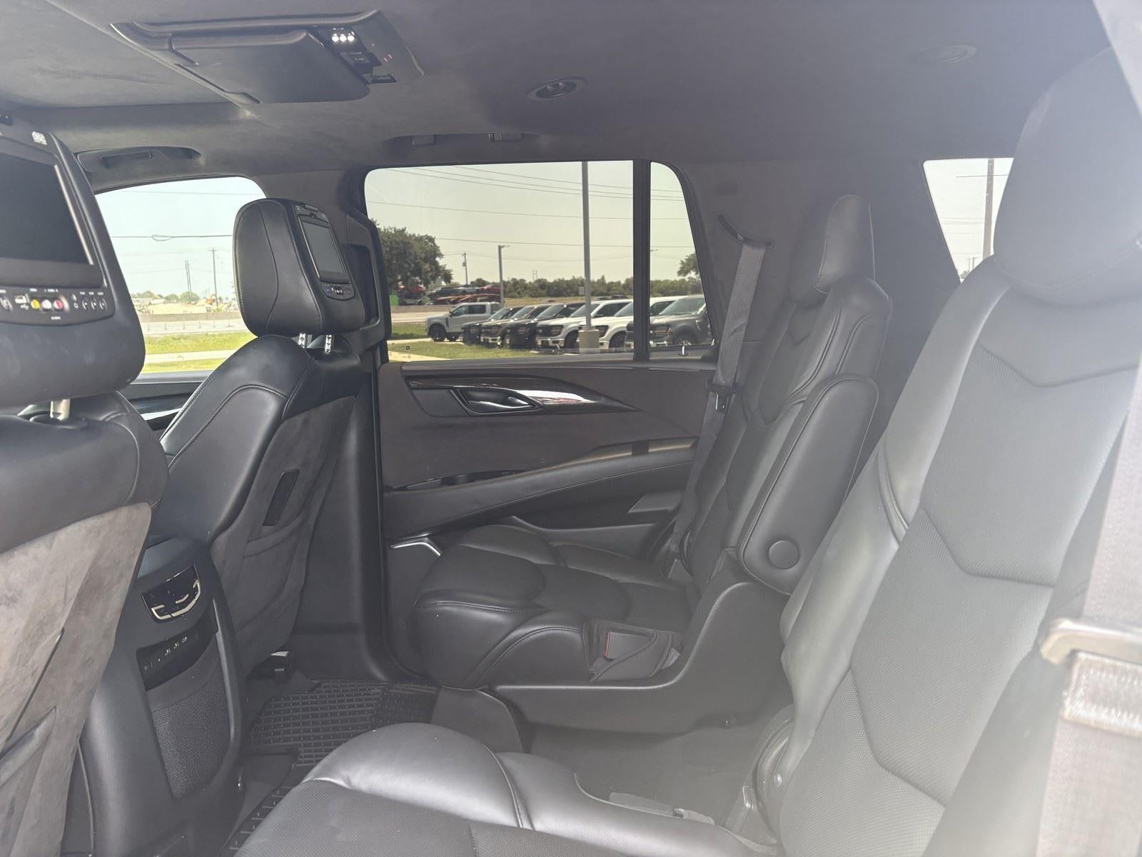 2019 Cadillac Escalade Platinum