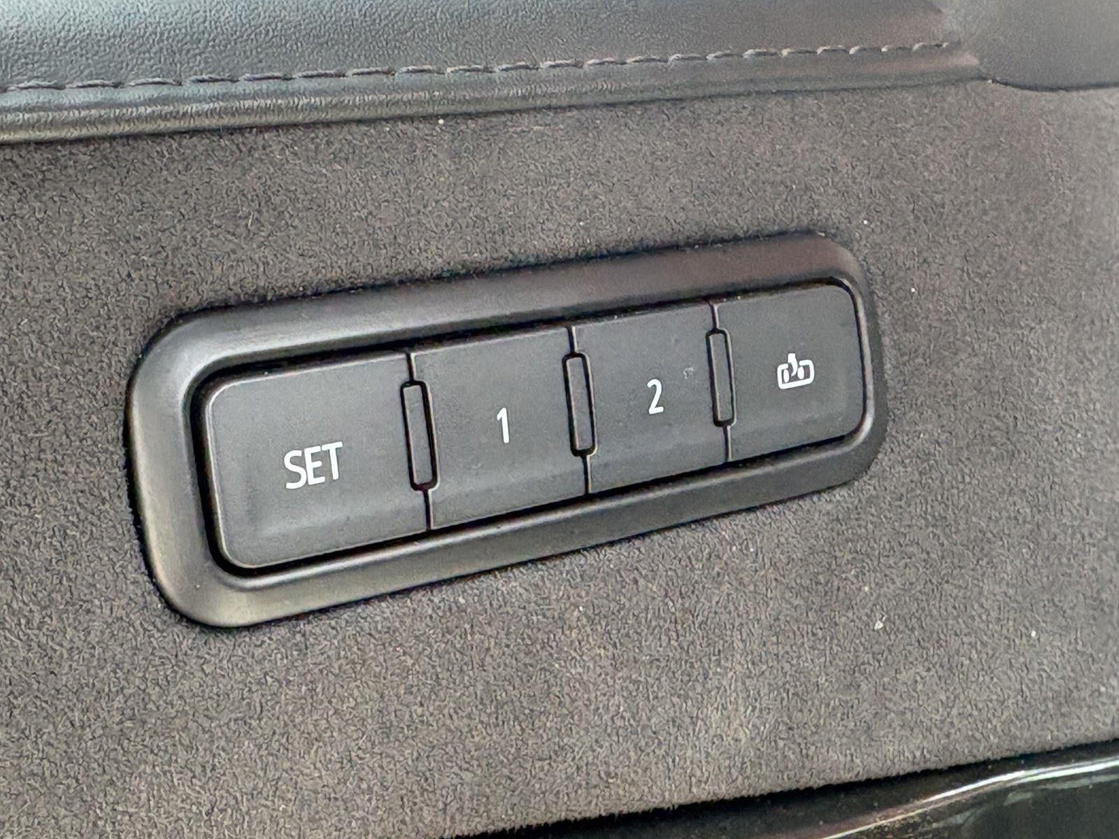 2019 Cadillac Escalade Platinum