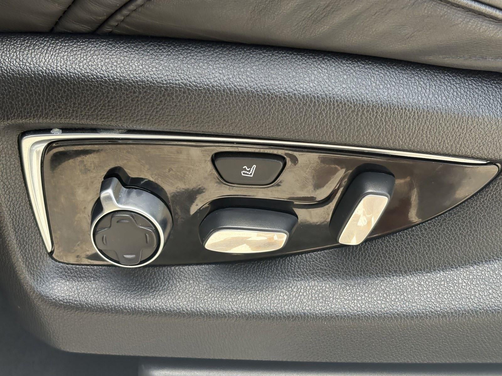 2019 Cadillac Escalade Platinum
