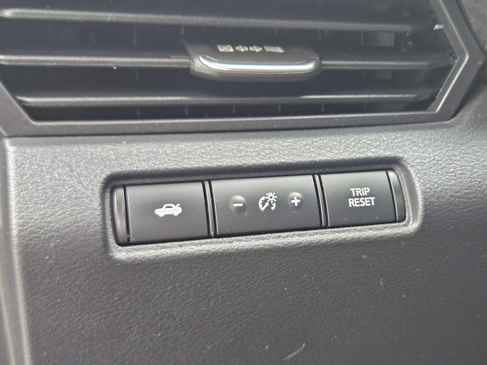 2022 Nissan Altima 2.0 SR