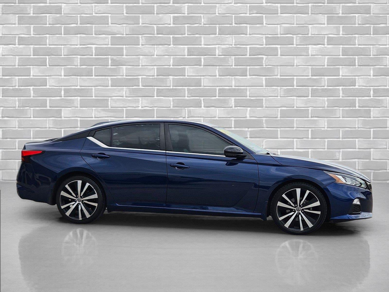 2022 Nissan Altima 2.0 SR