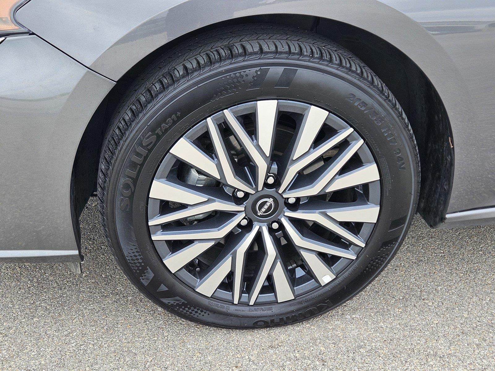 2025 Nissan Altima SV