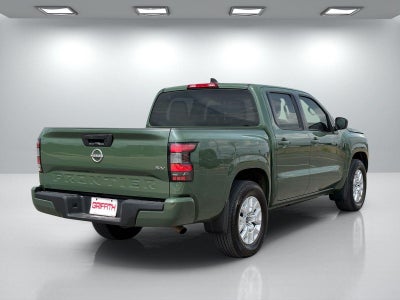 2022 Nissan Frontier SV