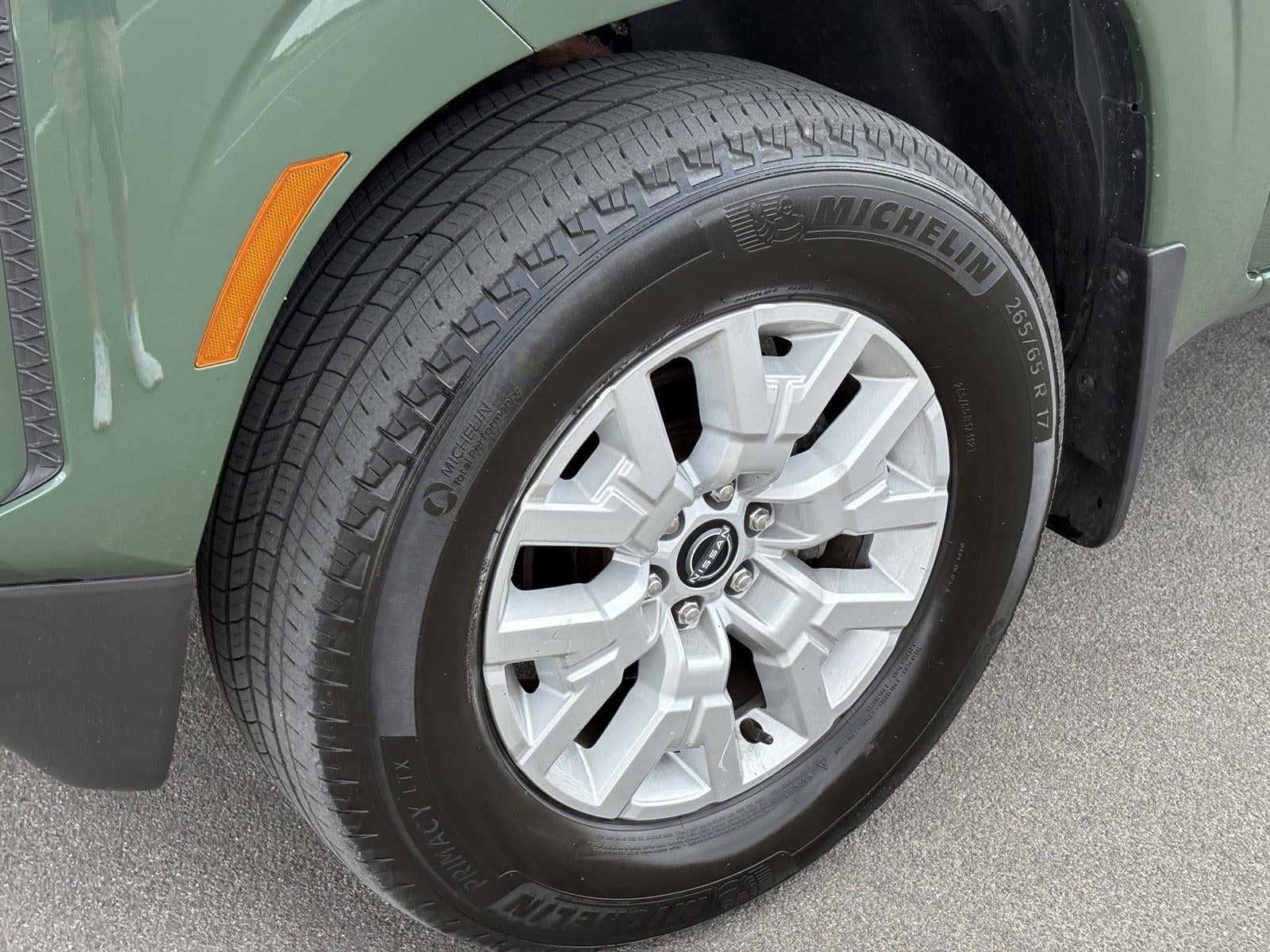 2022 Nissan Frontier SV