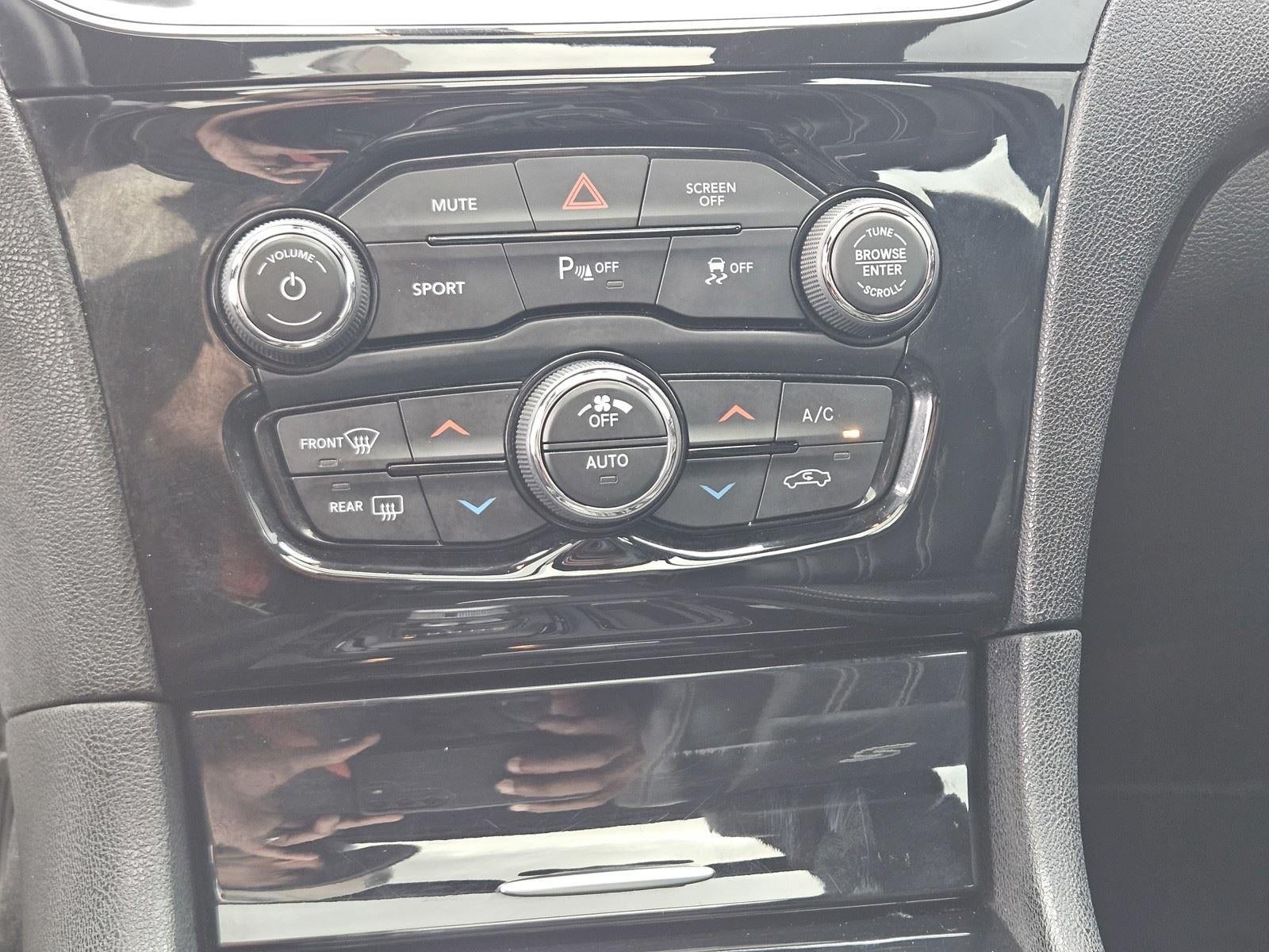 2022 Chrysler 300 300S