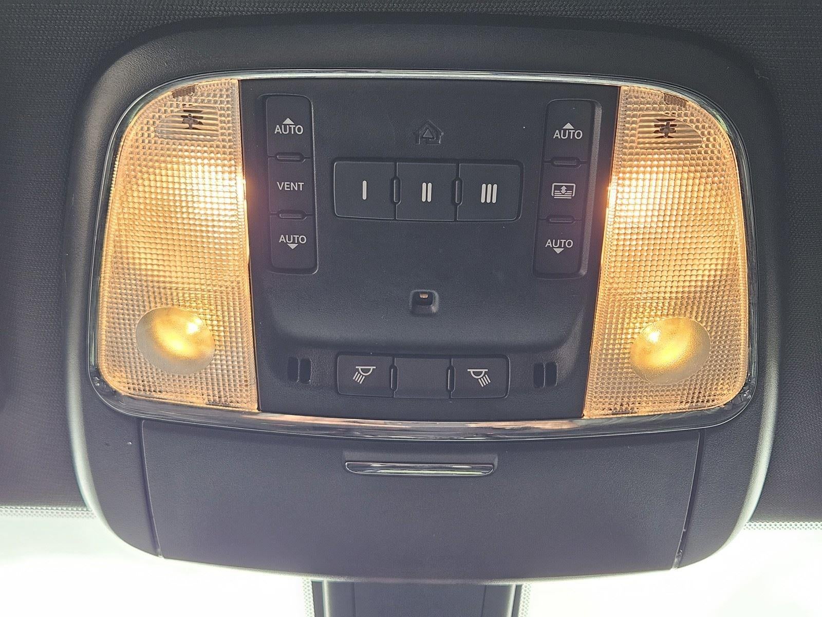 2022 Chrysler 300 300S