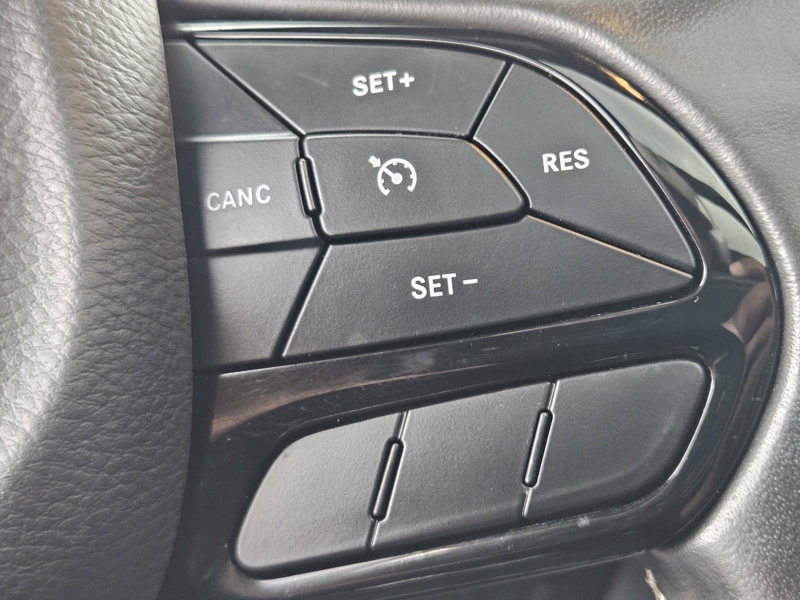 2022 Chrysler 300 300S