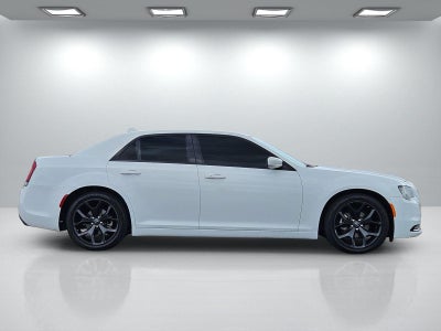 2022 Chrysler 300 300S