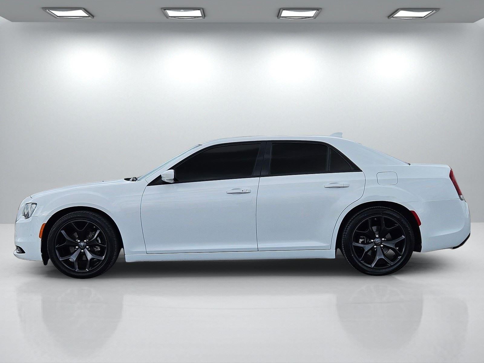 2022 Chrysler 300 300S