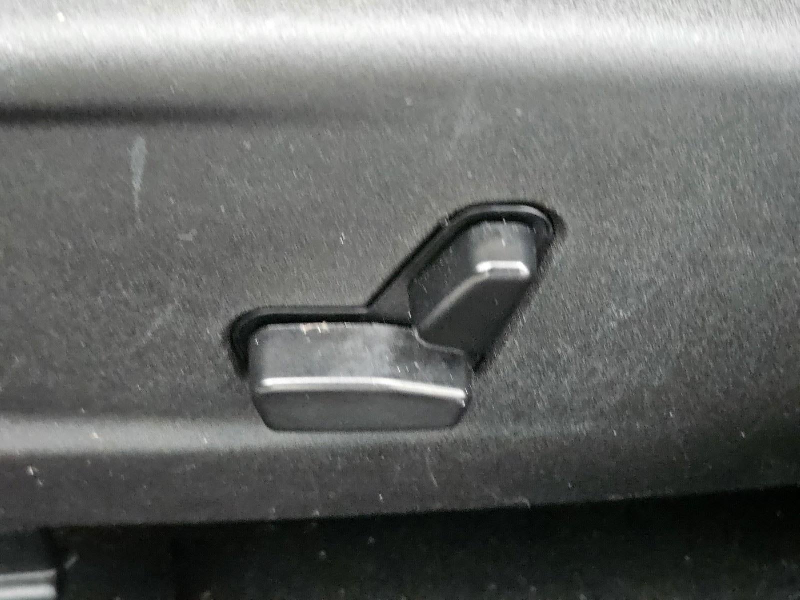 2023 Chrysler 300 300S