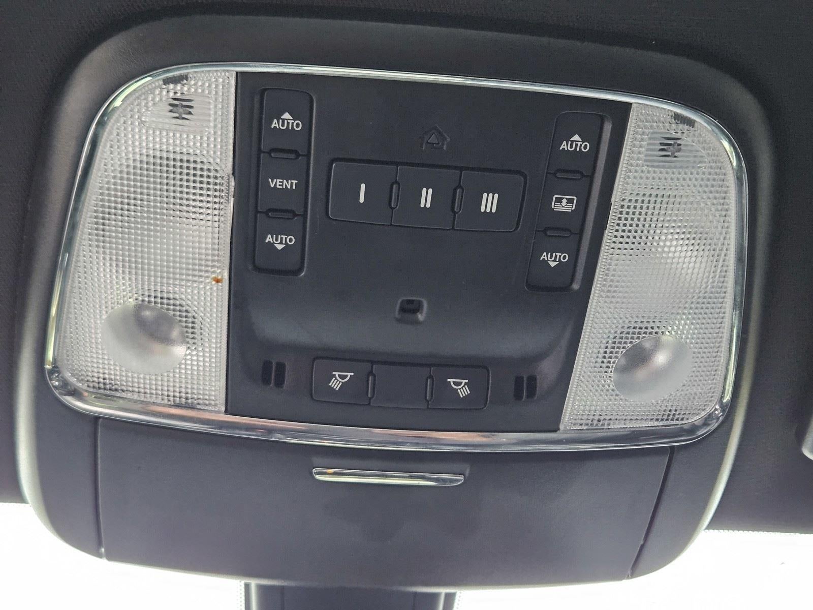 2023 Chrysler 300 300S