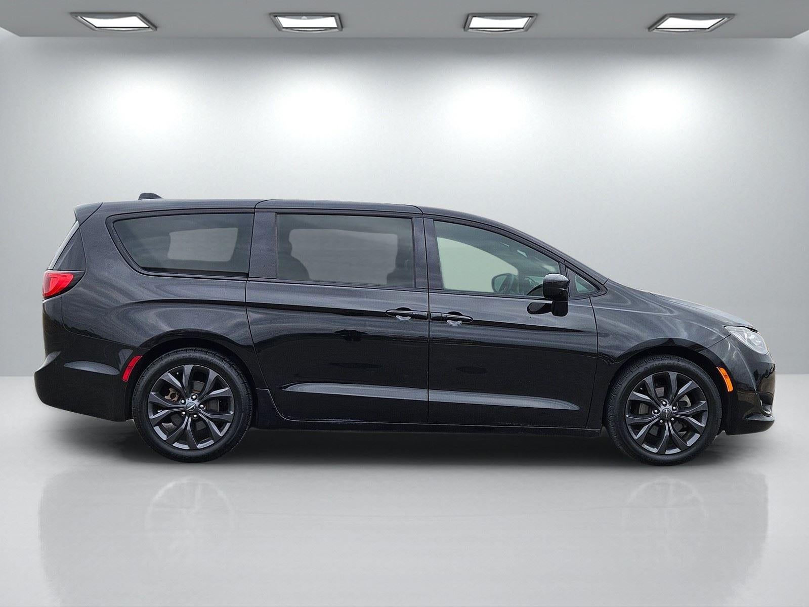 2019 Chrysler Pacifica Touring Plus