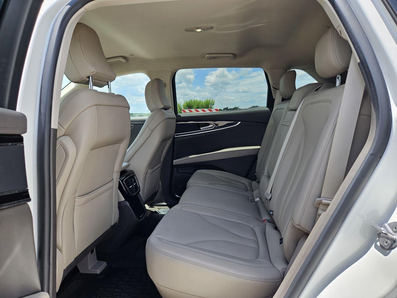 2022 Lincoln Nautilus Standard