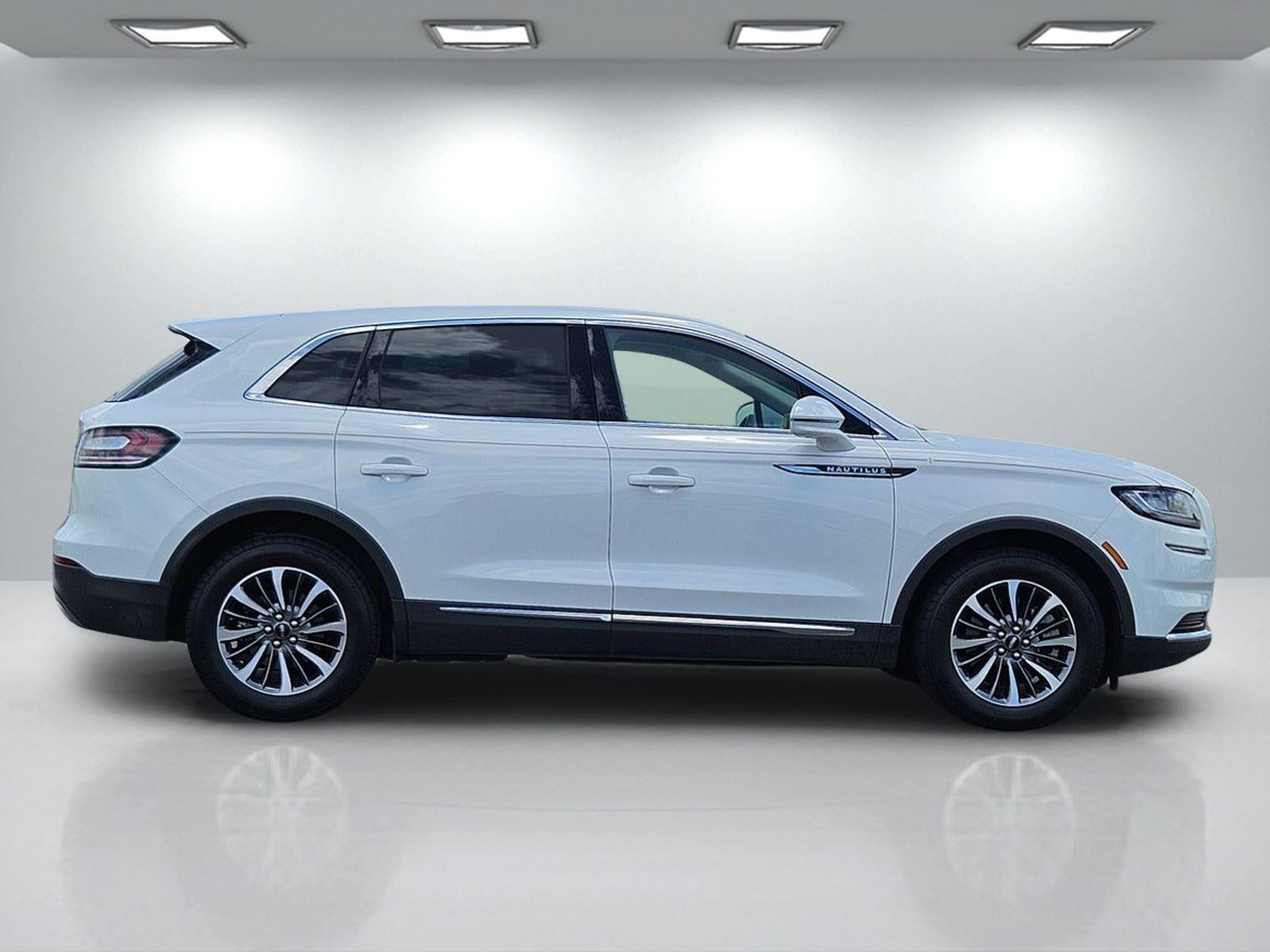 2022 Lincoln Nautilus Standard